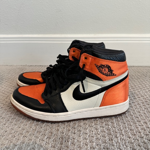 Air Jordan Retro shattered satin - Picture 1 of 5
